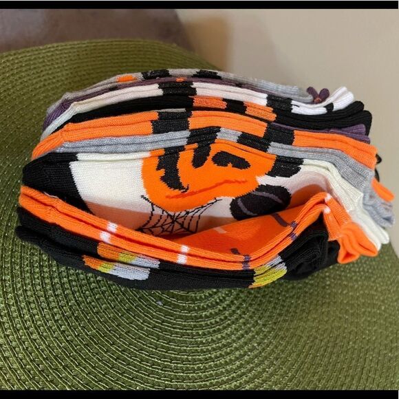 Disney Mickey Mouse Halloween women’s socks set of 10 NWT - Picture 5 of 8